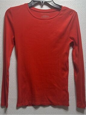 Ann Taylor Red Long Sleeve Crewneck Top